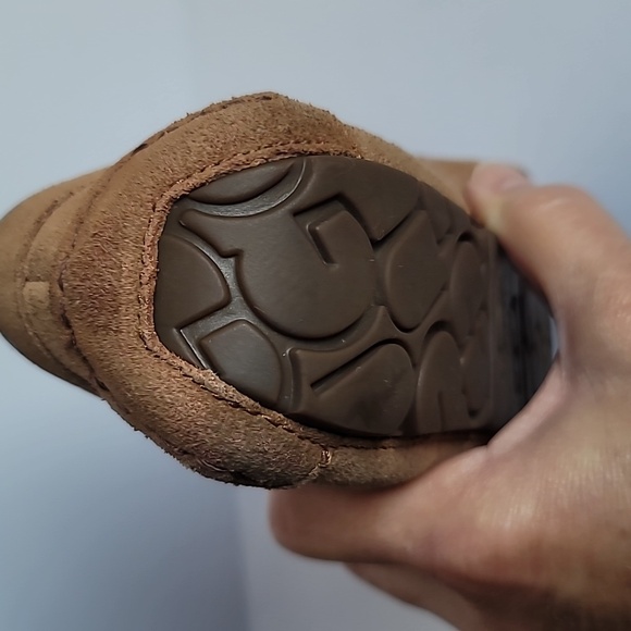 UGG Australia slippers faux sherpa womens 7 tan comfy flexible sole cozy - Picture 8 of 11